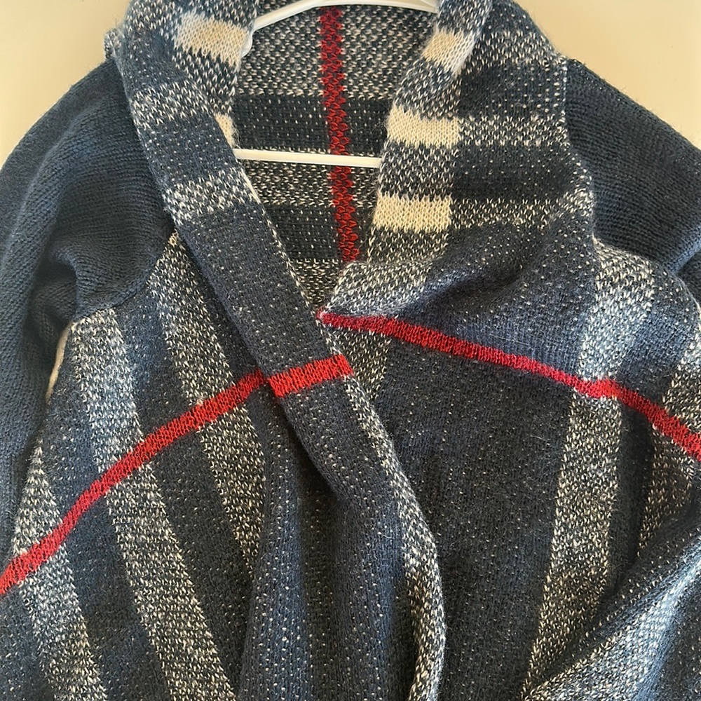 Dress barn Knitted cardigan!